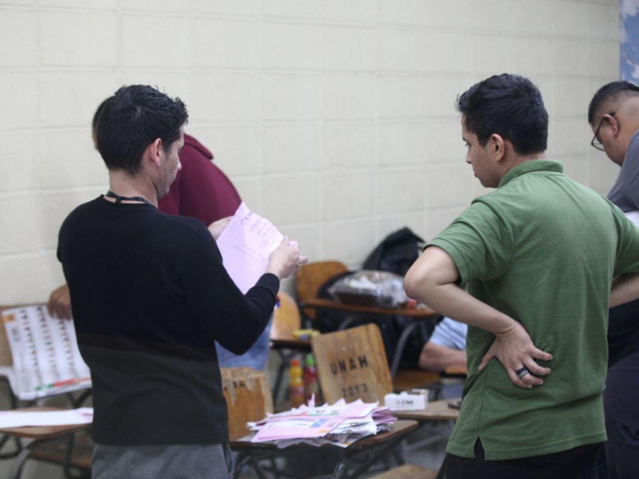 Cierran las urnas e inicia el conteo de votos de las elecciones generales 2025 en Honduras
