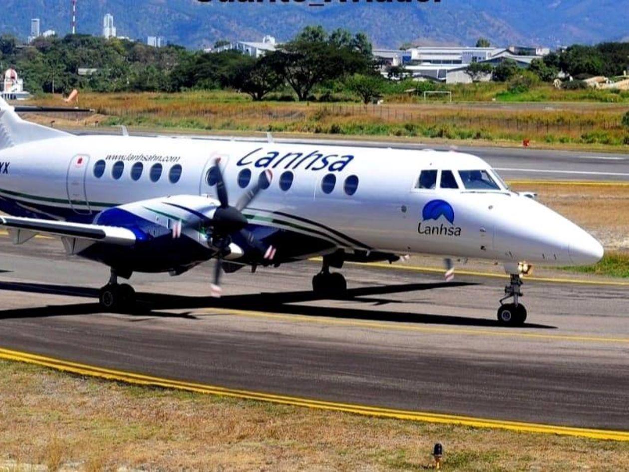 Lanhsa convoca a personal mientras espera autorización para volar