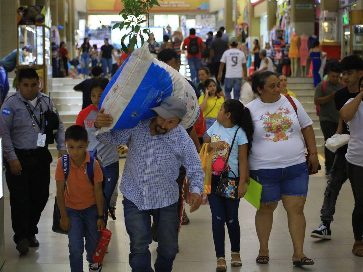 Unas 450,000 personas viajarán por la terminal de buses en Semana Santa