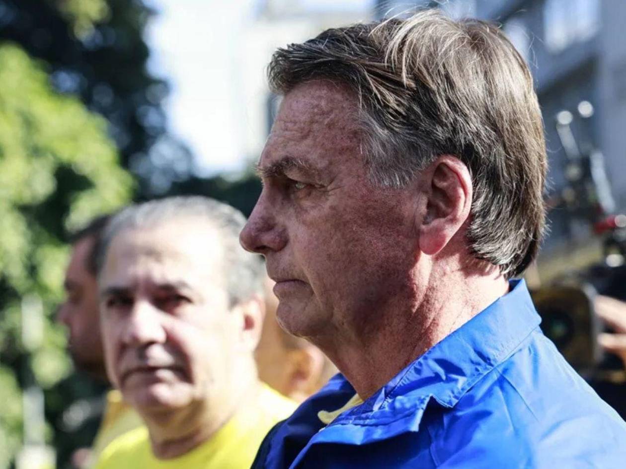 Bolsonaro, el expresidente que desafió a la democracia y acabó en prisión domiciliaria