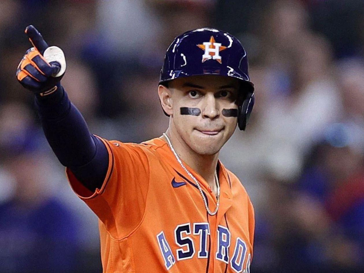 Mauricio Dubón brilla con dos jugadas magistrales a la defensiva