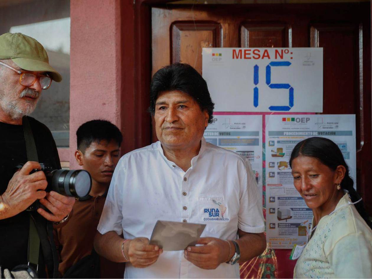 Morales anula su voto y advierte que el Gobierno de Arce planea un fraude
