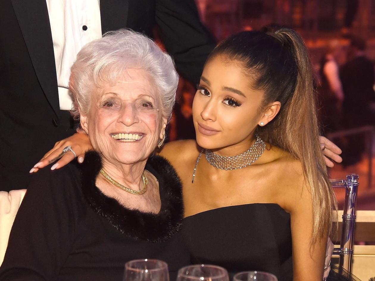 La abuela de Ariana Grande ha muerto a los 99 años