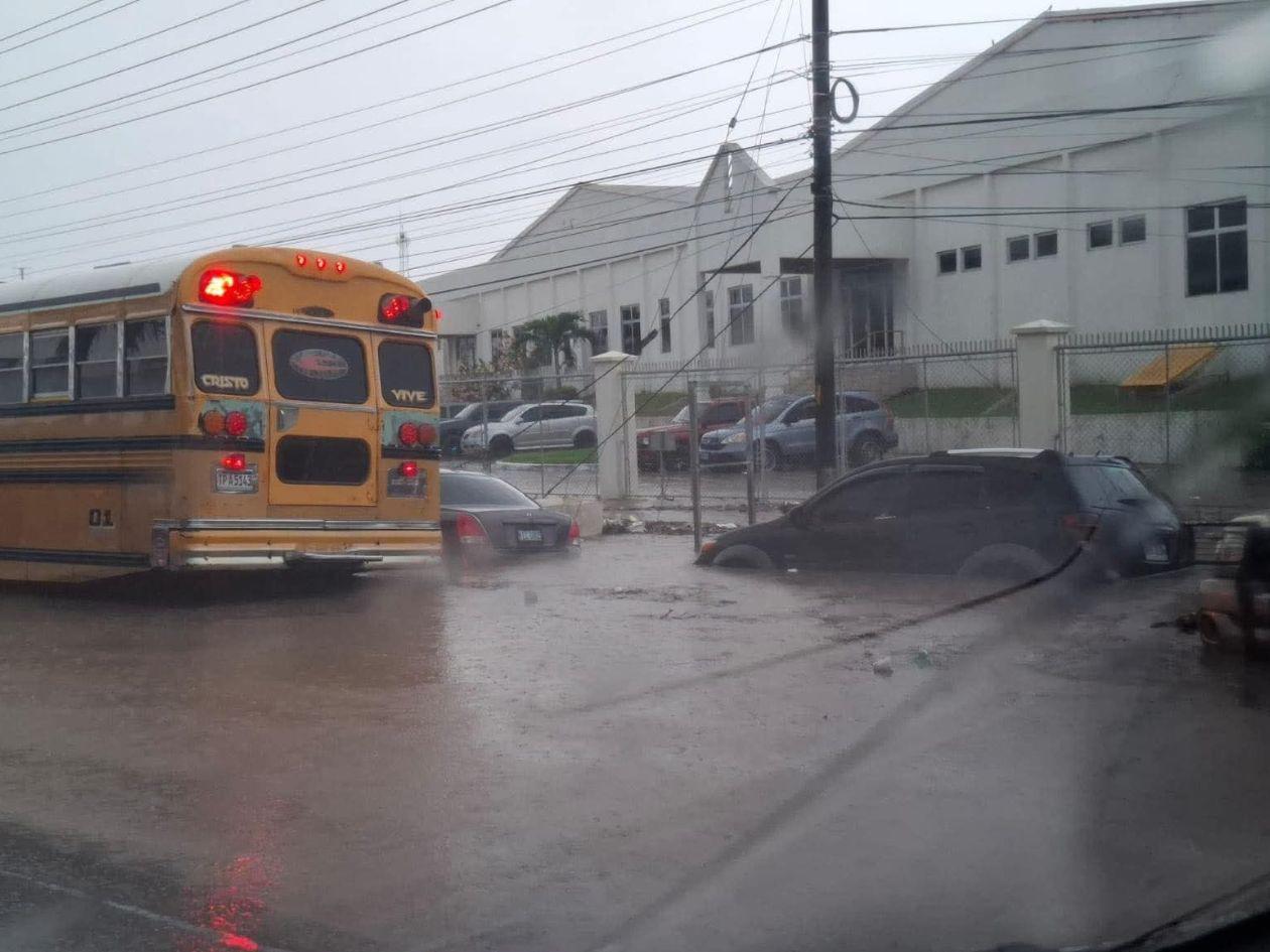 Honduras bajo alerta: fuertes lluvias dejan destrucción y cuatro víctimas