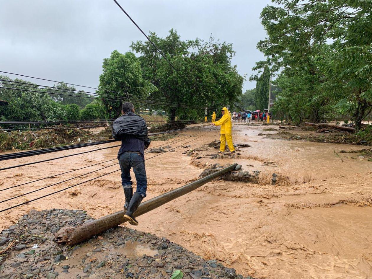 A un año de la tormenta Sara, el Gobierno no reparó bordos en el litoral Atlántico
