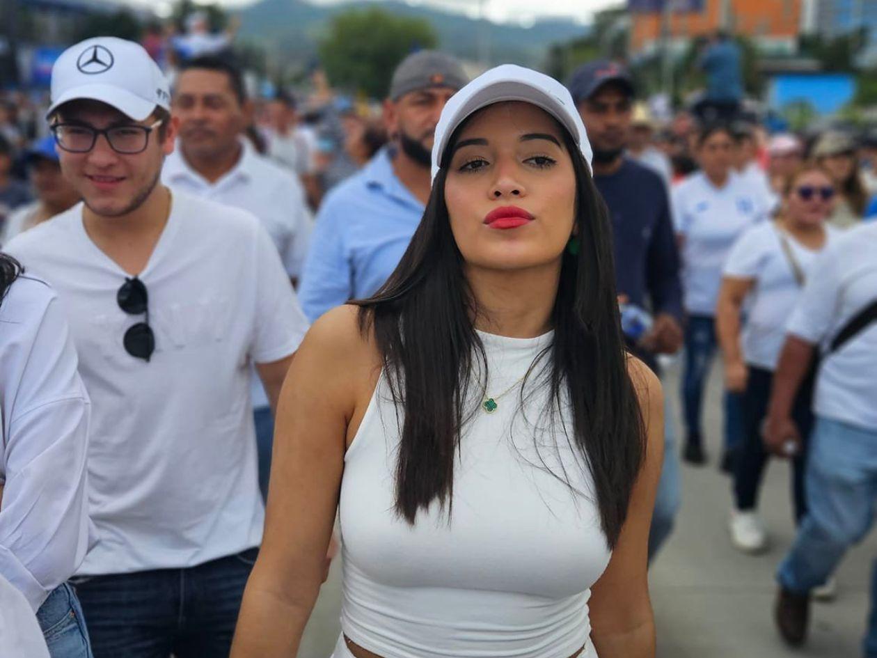 Hija de Romeo Vásquez no publicó en X imágenes con moretones: es una cuenta falsa