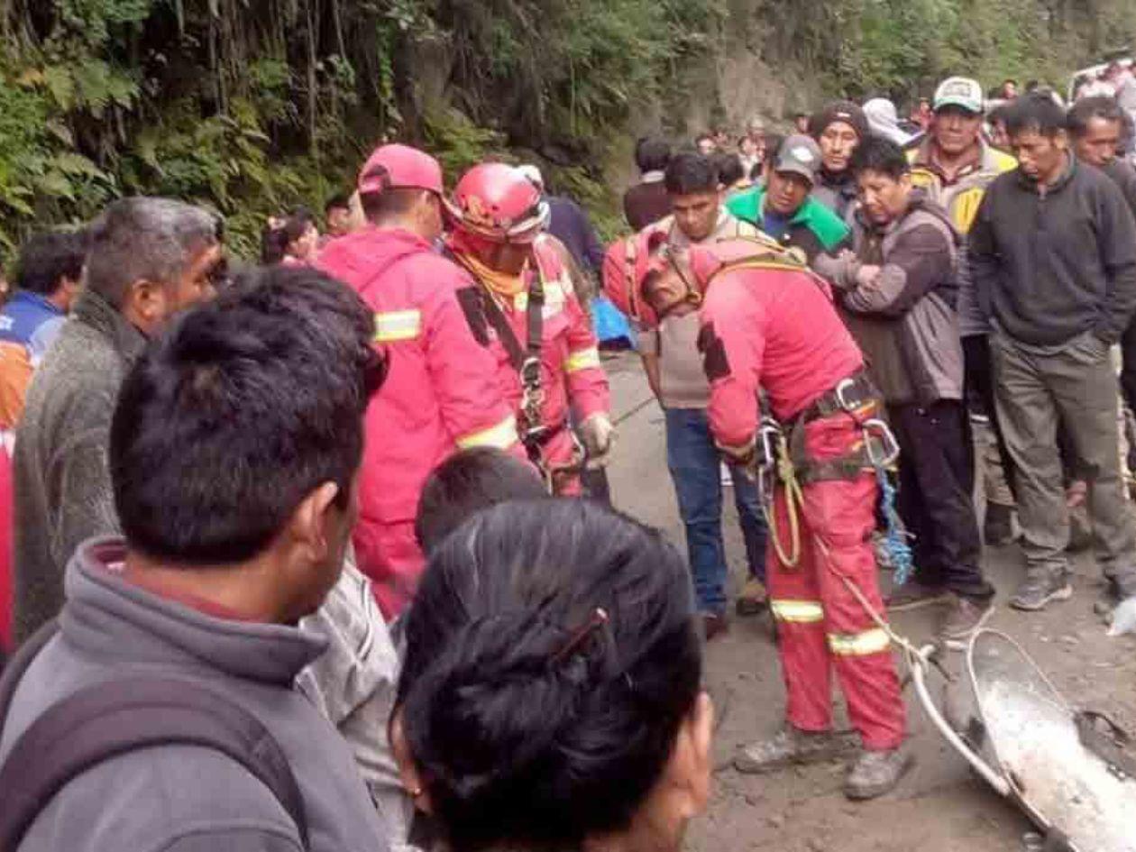 Tragedia en Bolivia: un accidente de bus deja al menos ocho fallecidos