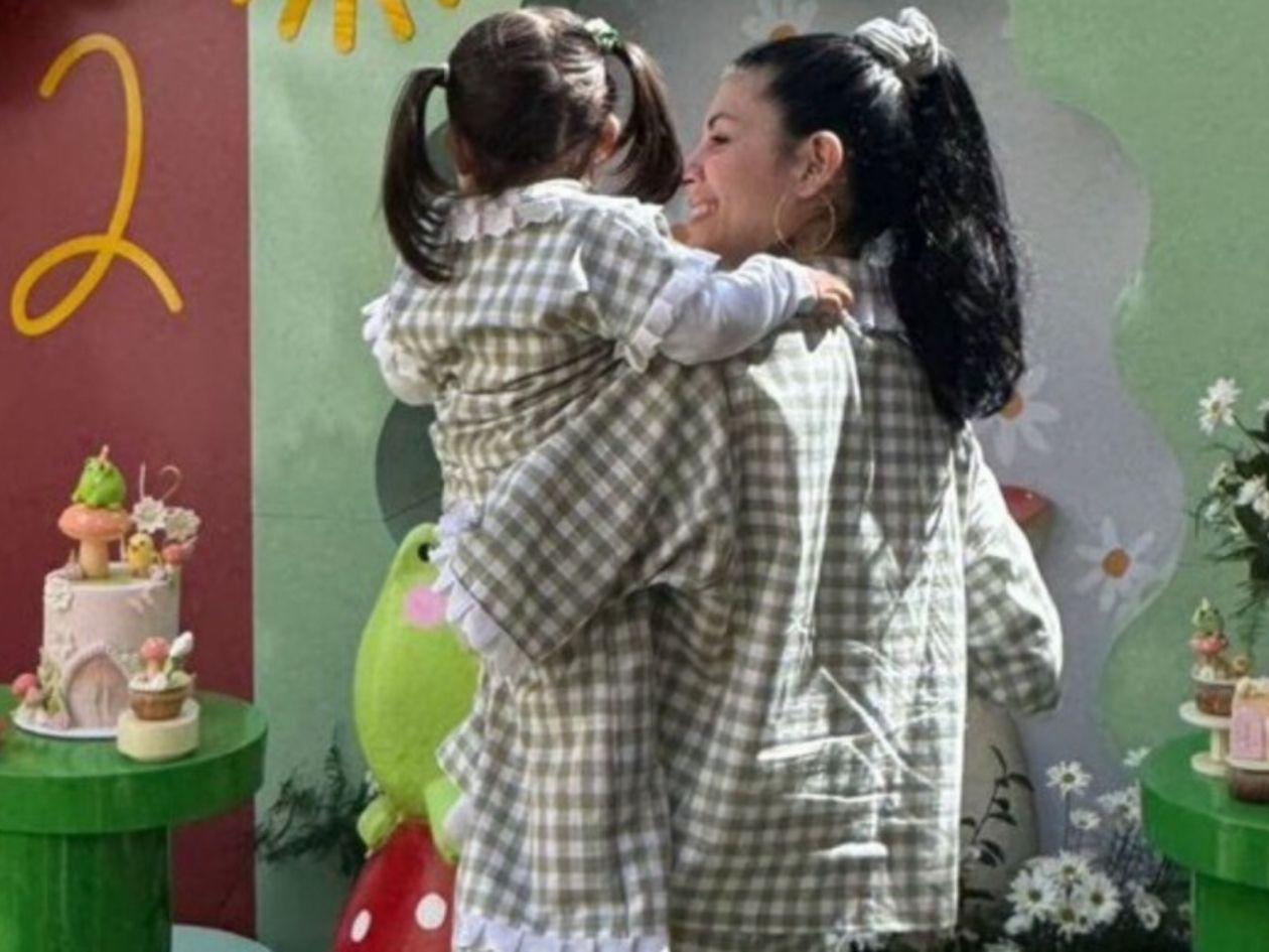 Cazzu celebró los 2 años de su hija Inti: ¿Estuvo Christian Nodal?