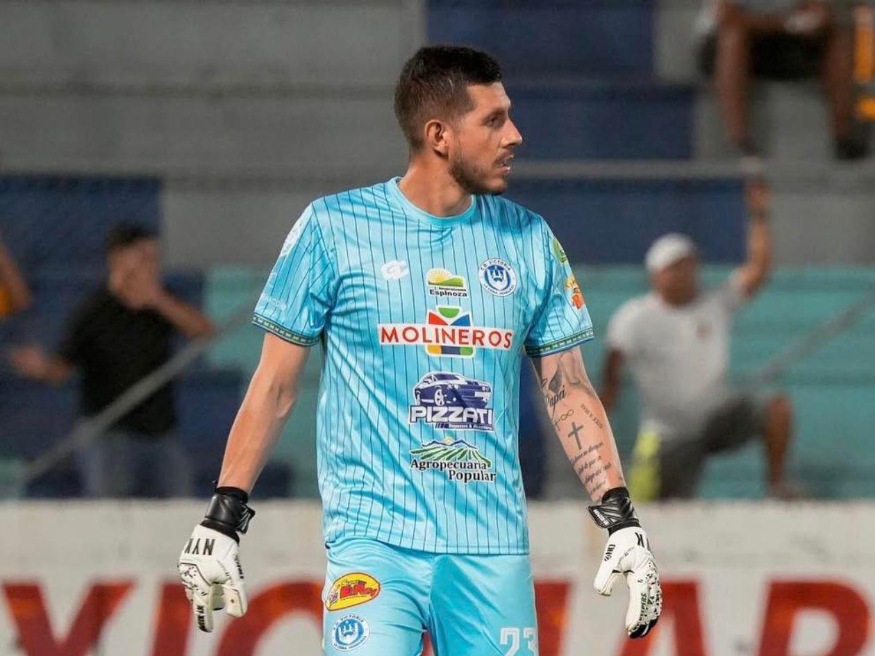 Andrés Salazar revela cómo llegó al Olimpia y habla de su duelo ante Menjívar