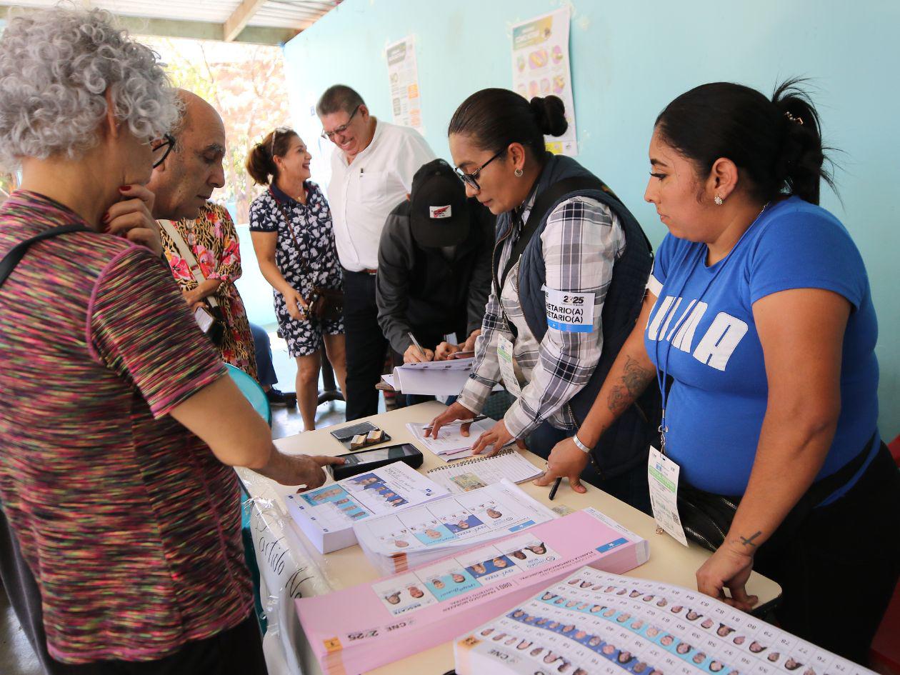 Última posición en la papeleta: así competirán los candidatos independientes