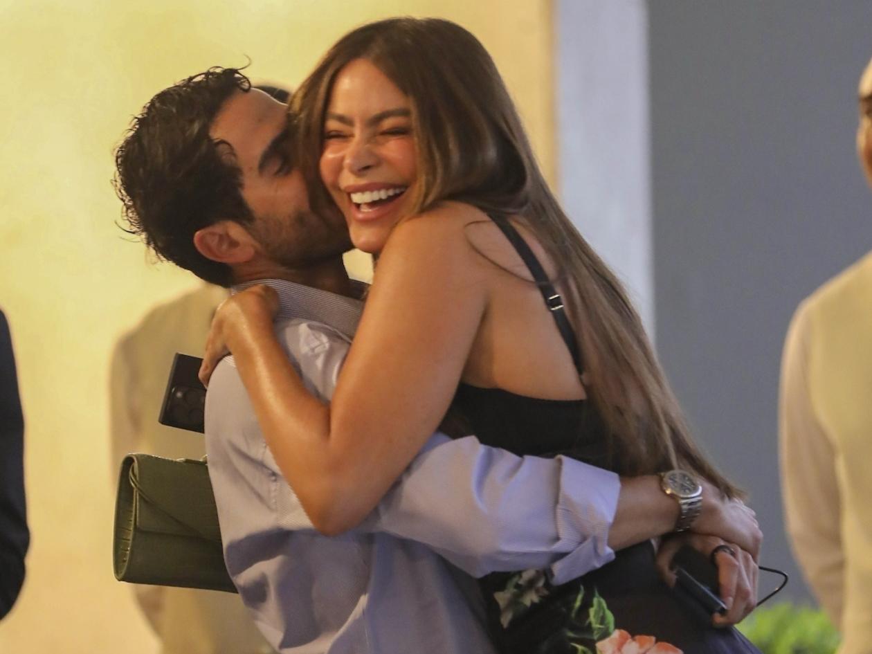 Sofía Vergara derrocha amor con empresario 14 años menor que ella