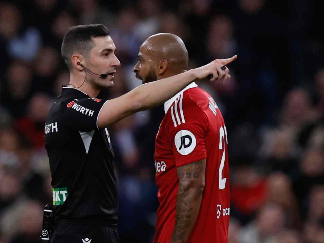 Fue expulsado vs Real Madrid y recibe el peor castigo: revelan lo que dijo