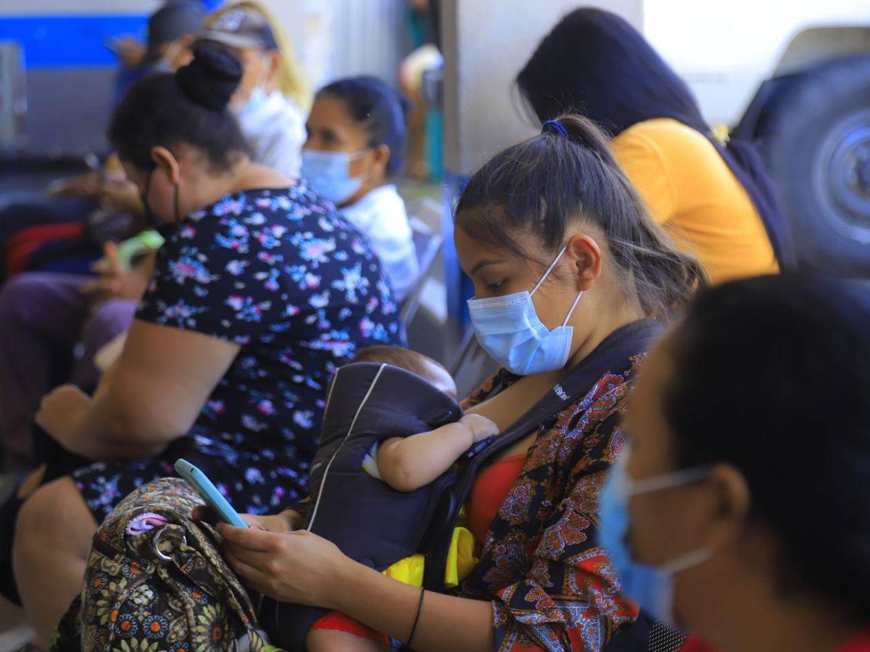 Centros de salud exigirán carnet de vacunación de menores de cinco años