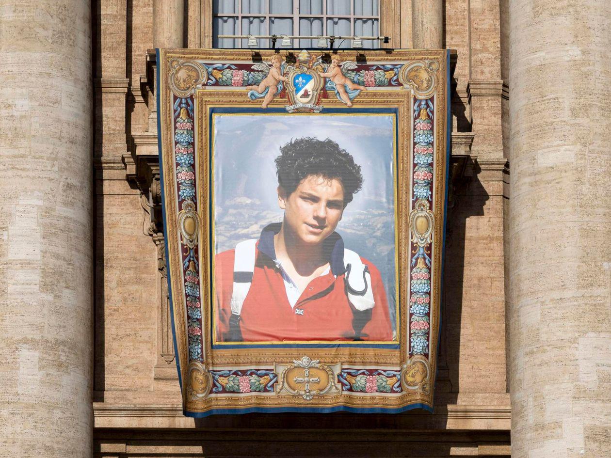 Primer santo milenial: papa León XIV canoniza a Carlo Acutis