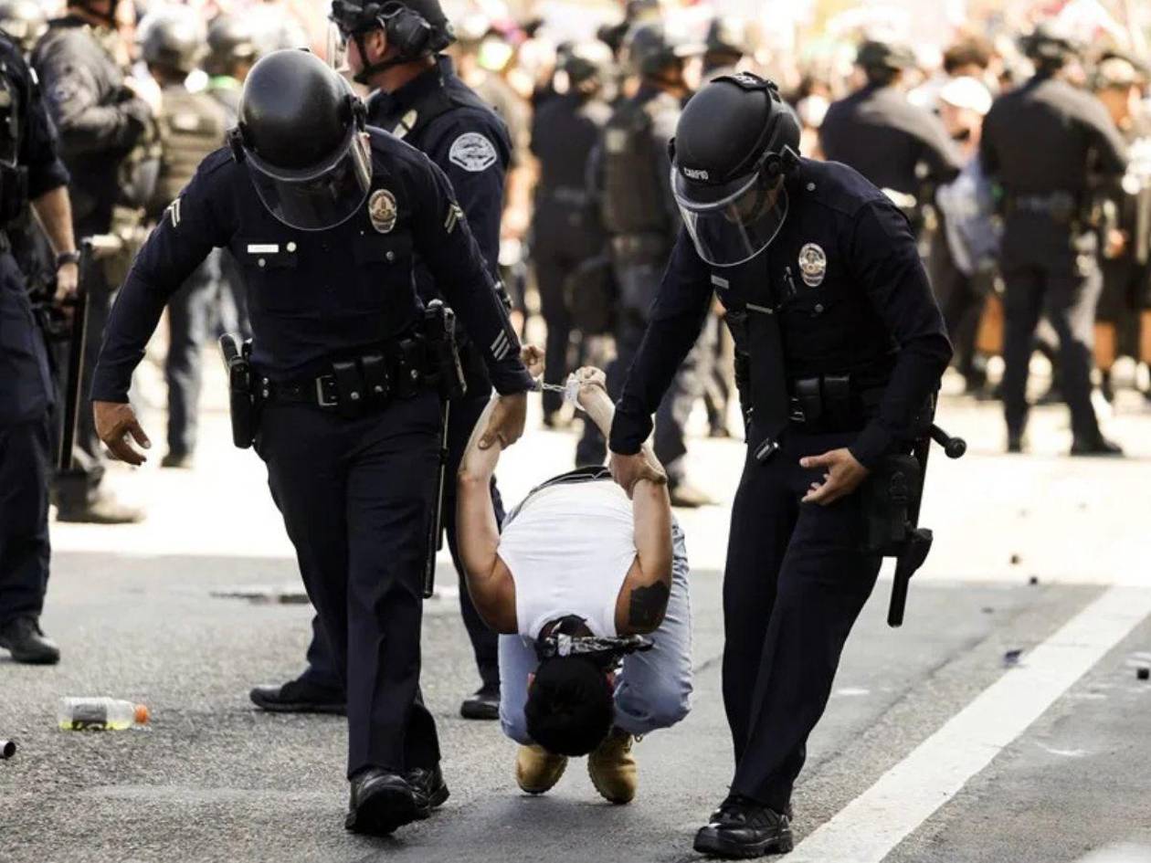 Si ve algo, diga algo: el llamado para denunciar redadas en Los Ángeles