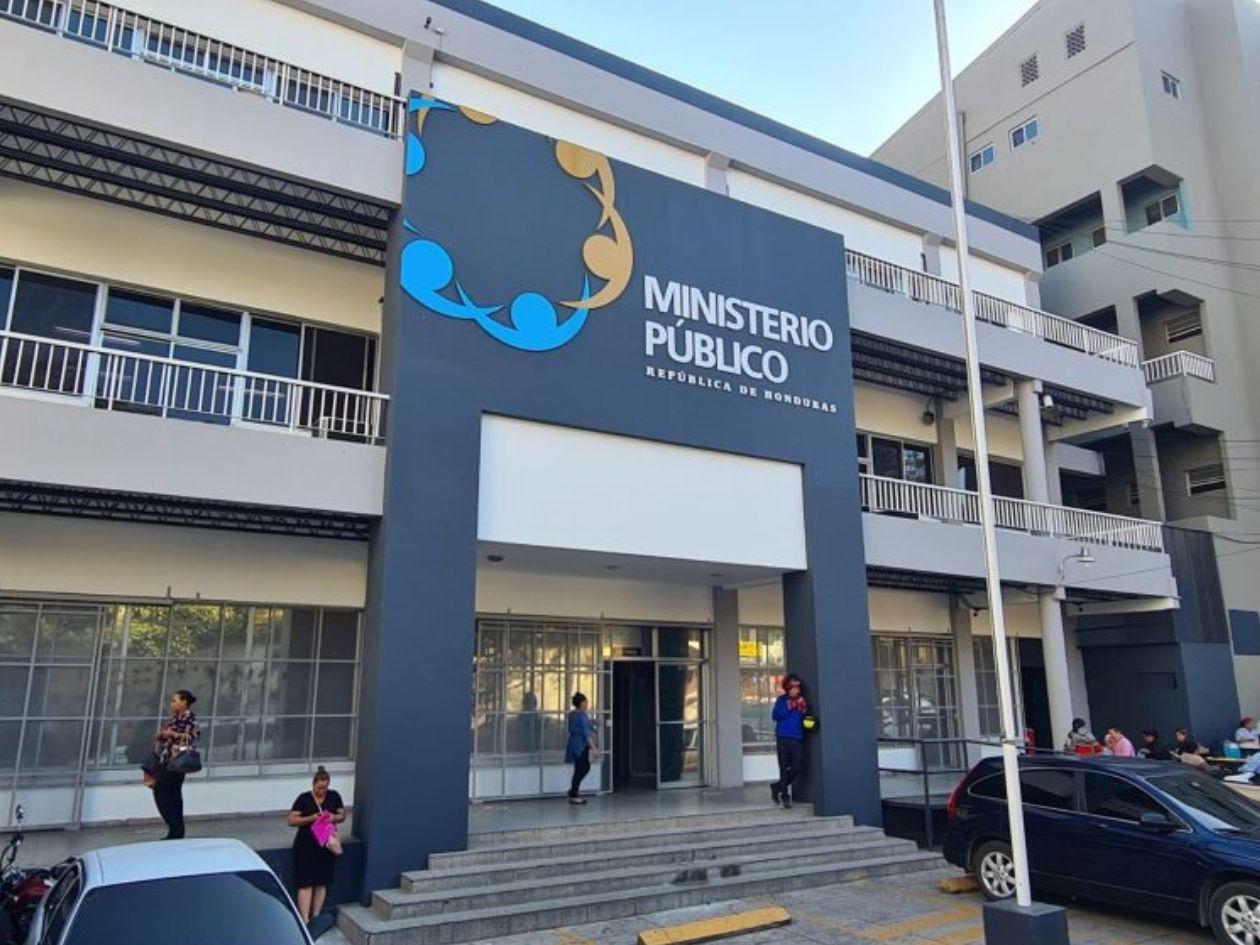 Denuncian ante el Ministerio Público a junta directiva del Congreso Nacional