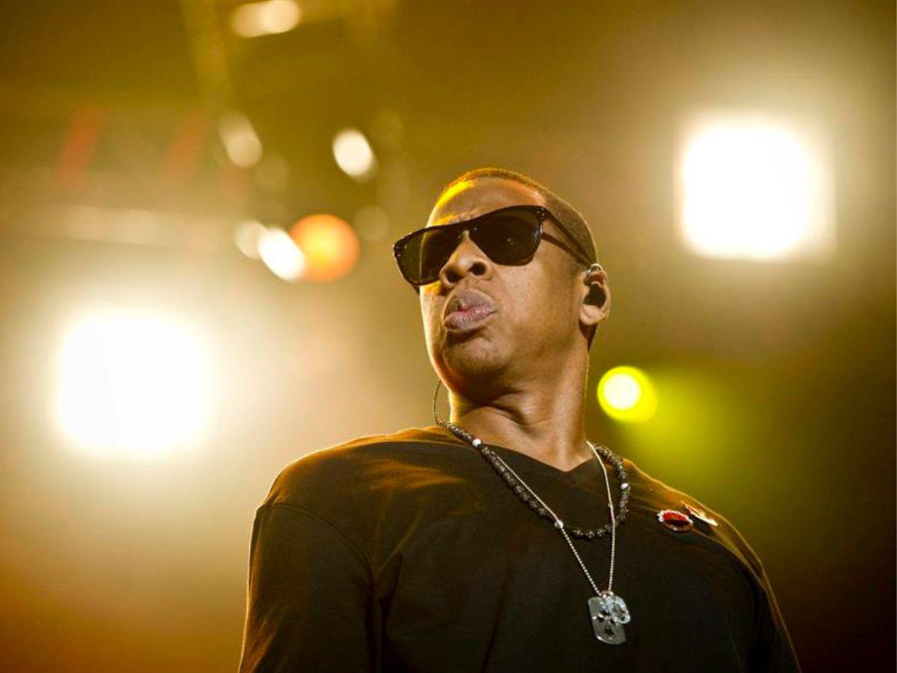 Jay-Z demanda ahora a la mujer que le acusó de violación y a sus abogados