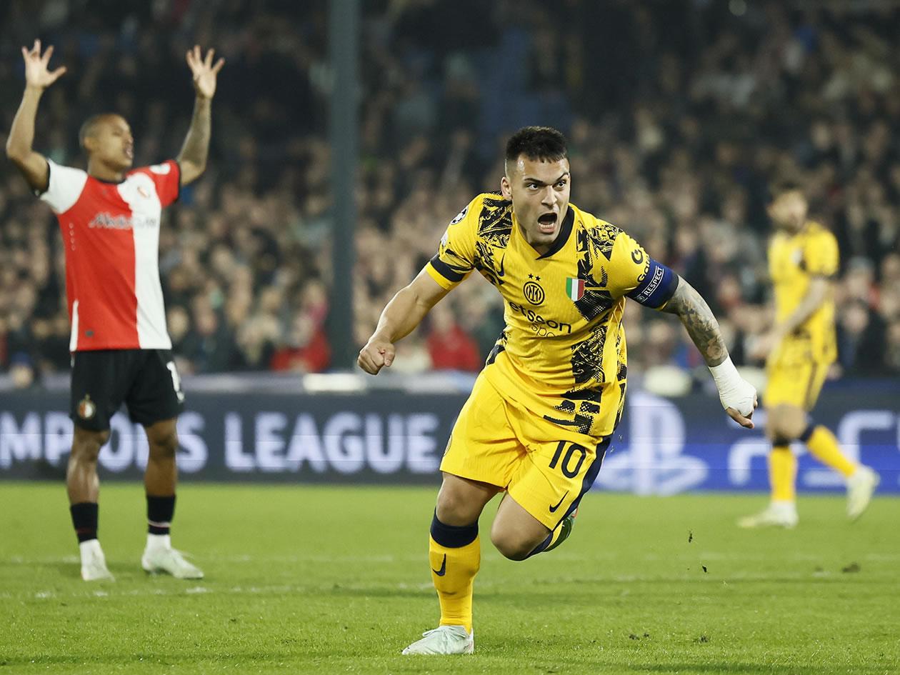 Inter de Milán gana al Feyenoord y pone un pie en cuartos de Champions