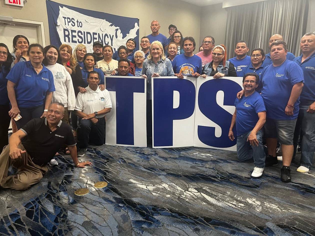 Beneficiarios de TPS de Honduras, Nepal y Nicaragua demandan al gobierno de Trump