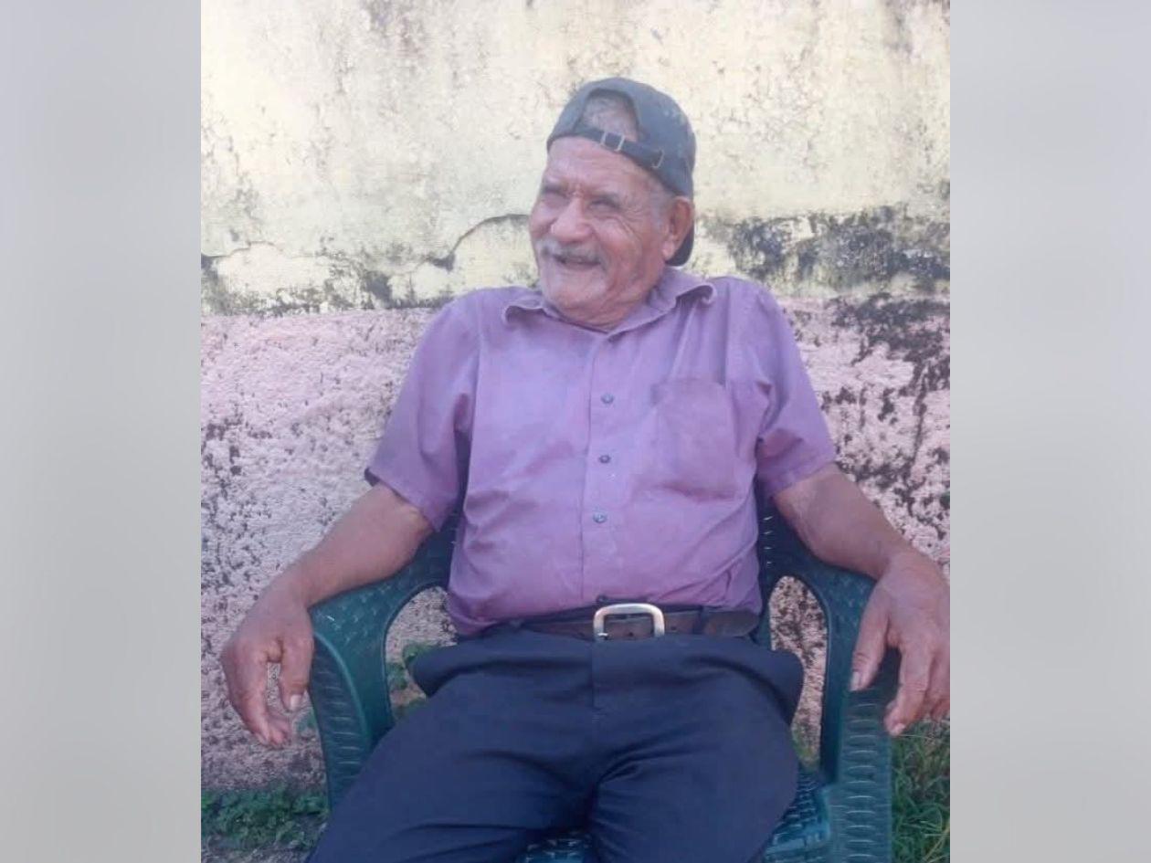 Hombre de 90 años muere cuando bajaba mangos en La Ceiba