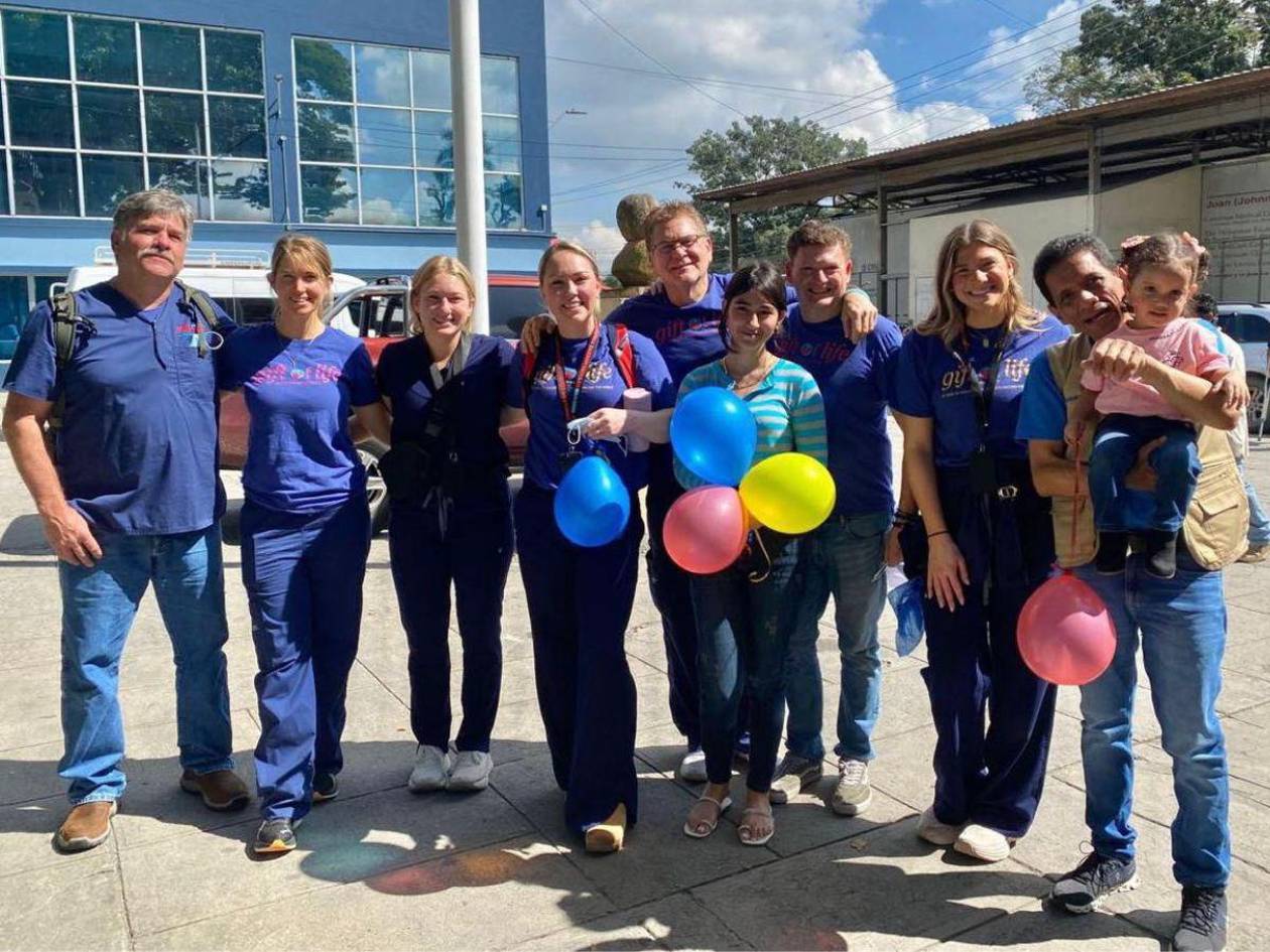 Brigada devuelve esperanza a niños con enfermedades cardíacas