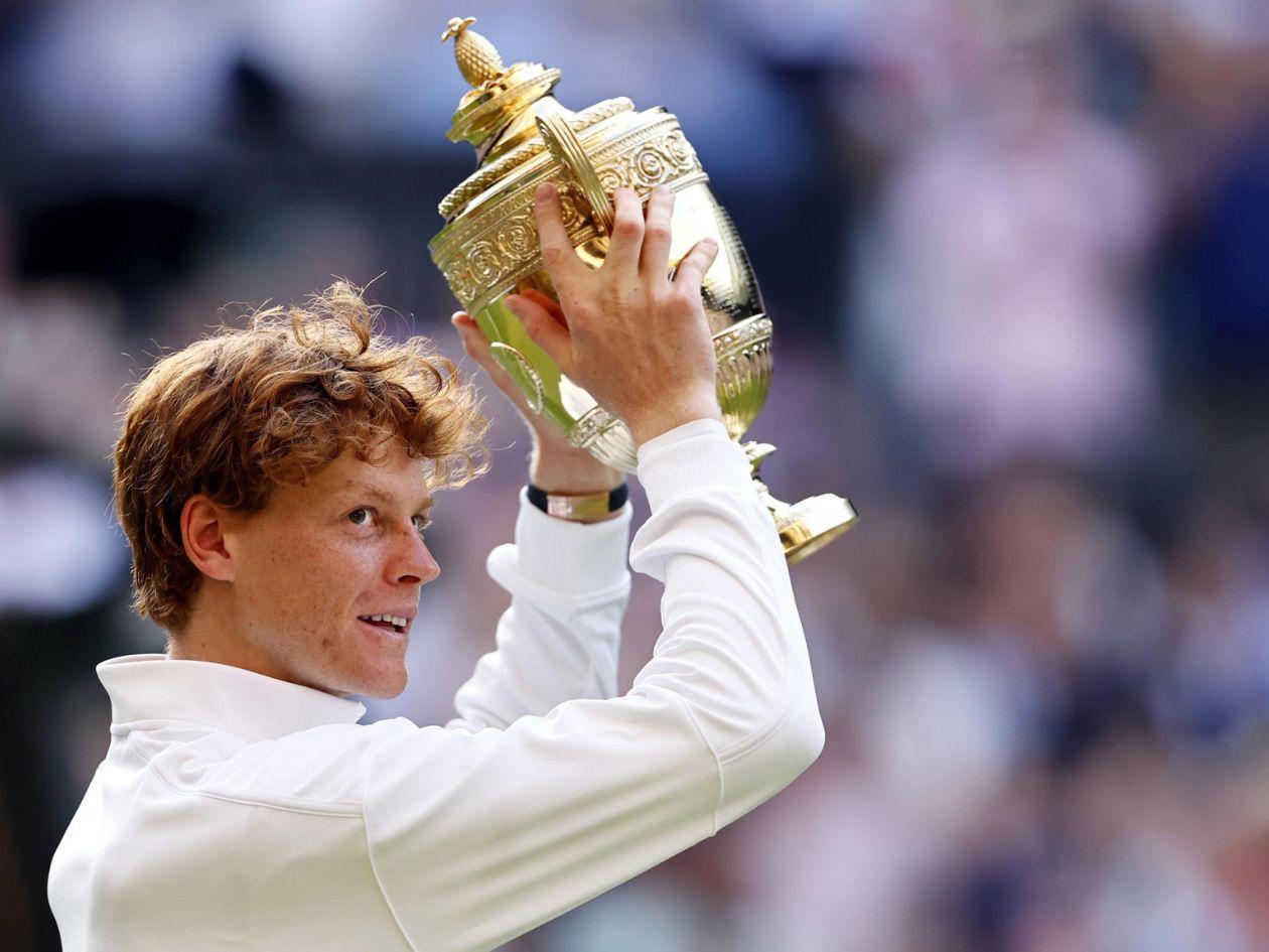 Sinner hace historia y vence a Alcaraz para ganar su primer Wimbledon