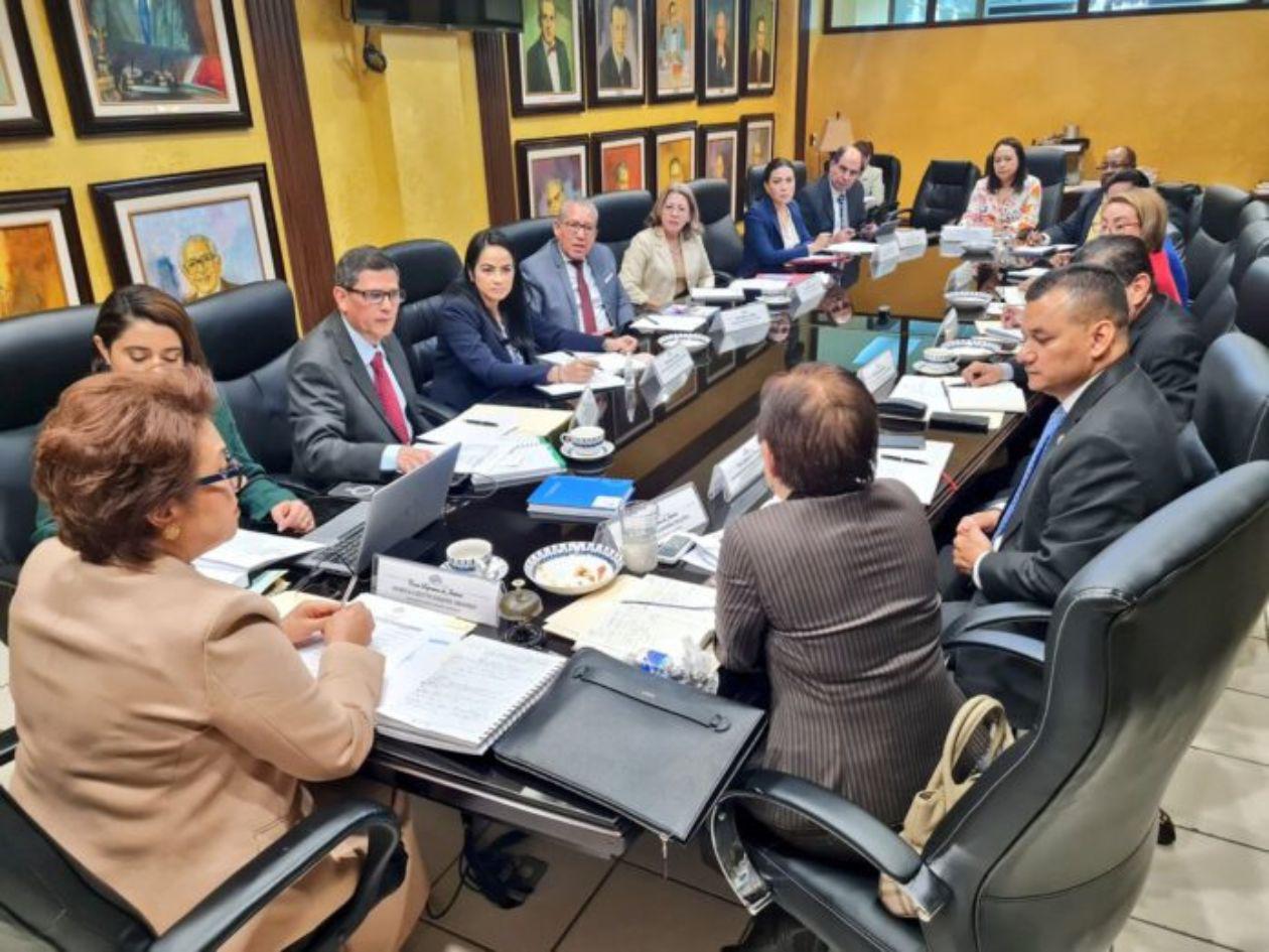 Pleno de la Corte Suprema resolverá ahora recurso contra de estado de excepción