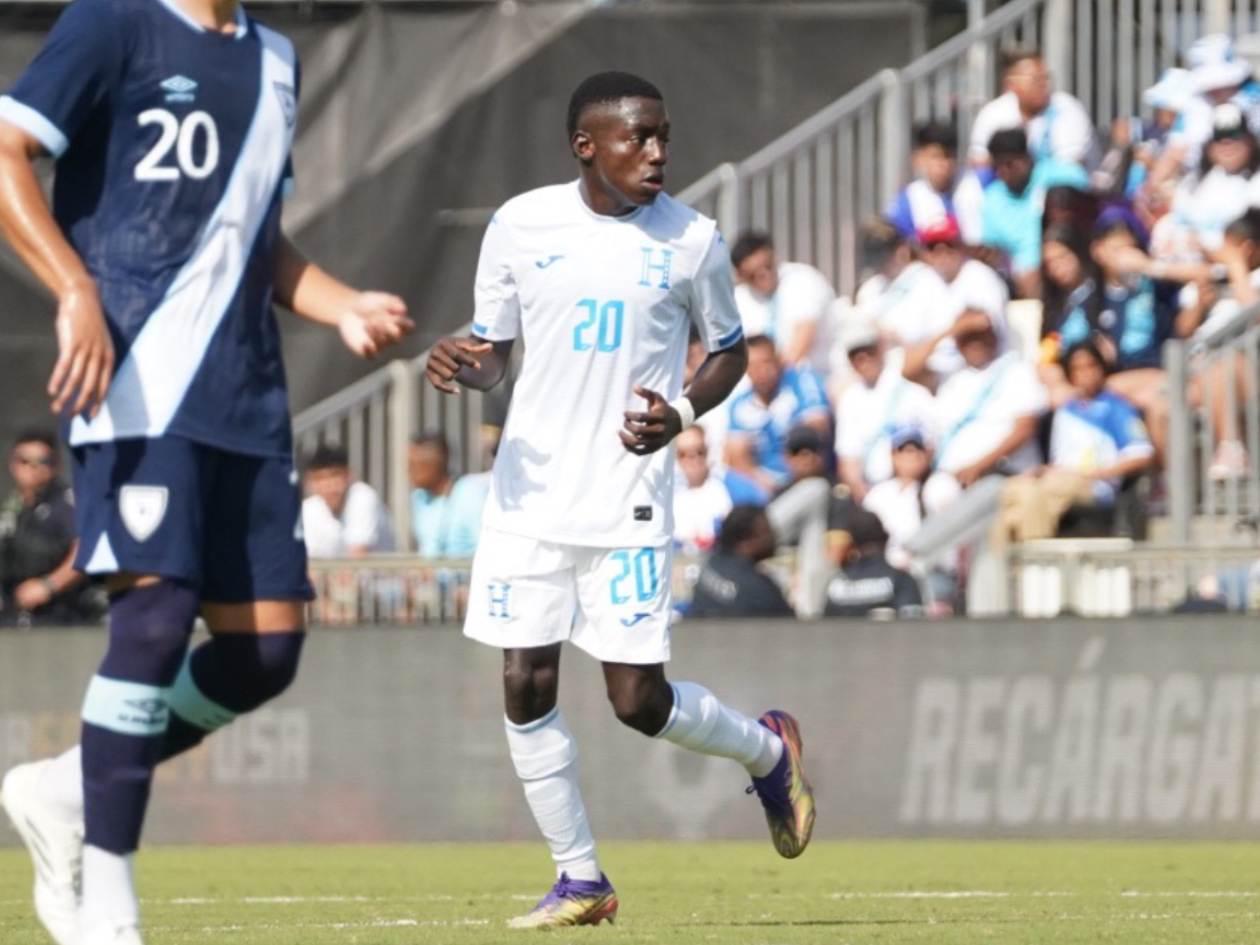 José García destaca en su debut con 20 años en la Selección de Honduras