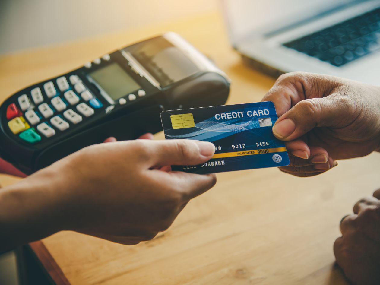 Cambios a la Ley de Tarjetas no aplicarán a compras en línea