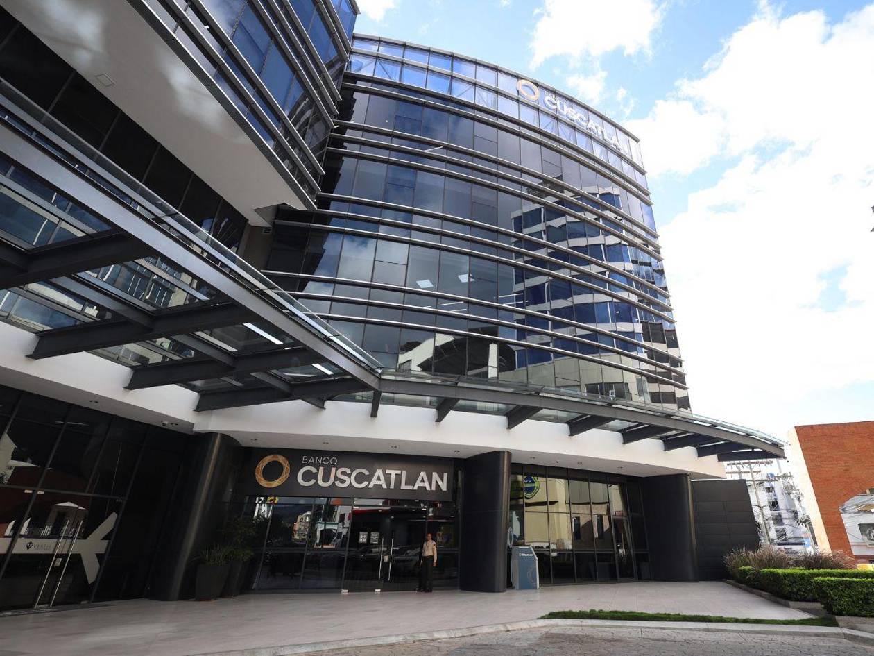 Inversiones Cuscatlán crece en la región al adquirir Banco Inmobiliario en Guatemala