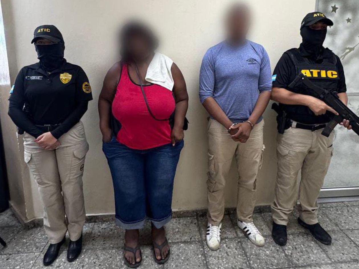 Madre e hijo arrestados por graves delitos contra menor