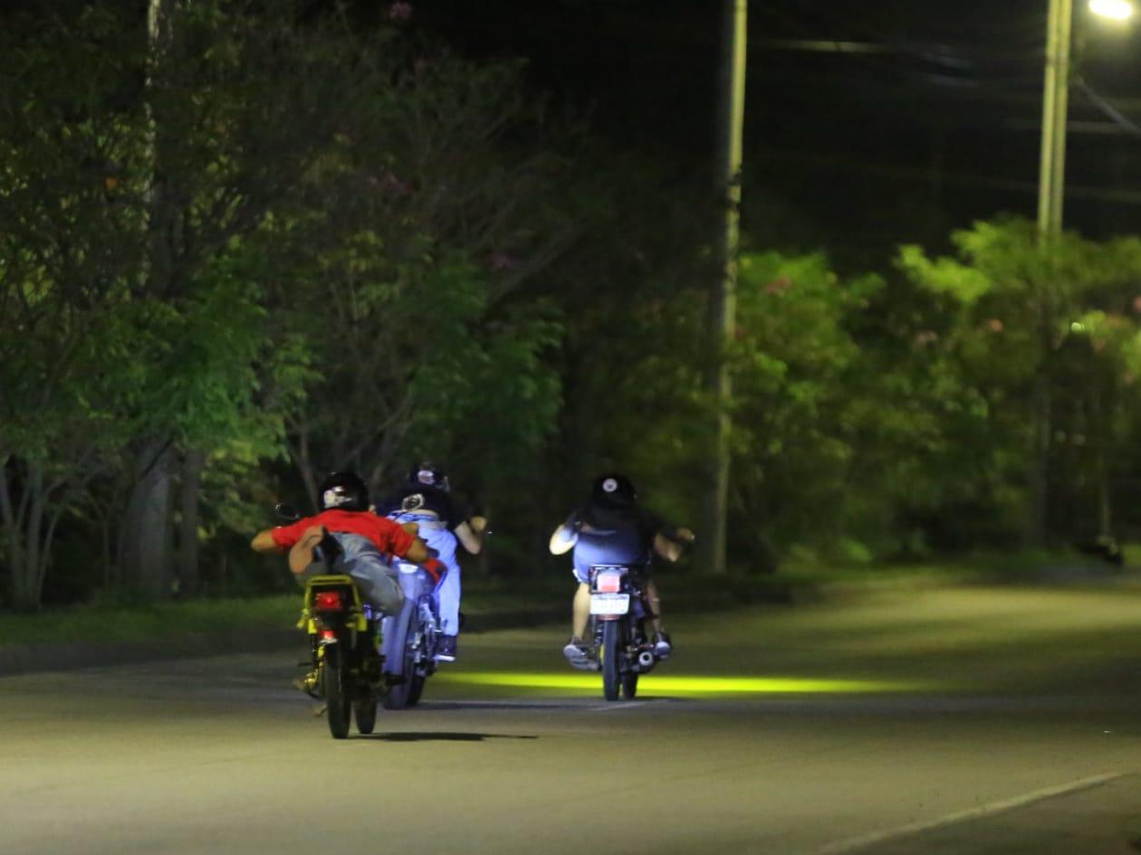 Crónica del vuelo bajo: las carreras clandestinas de la 33 calle