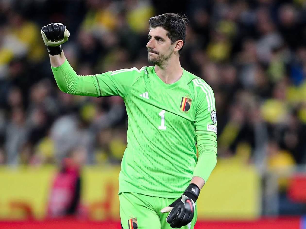 Courtois suelta todo y le responde a futbolista que se retiró de Bélgica por su culpa