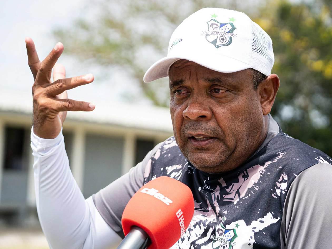 Raúl Cáceres responde sobre posible llamado de Gio Puerto a la selección