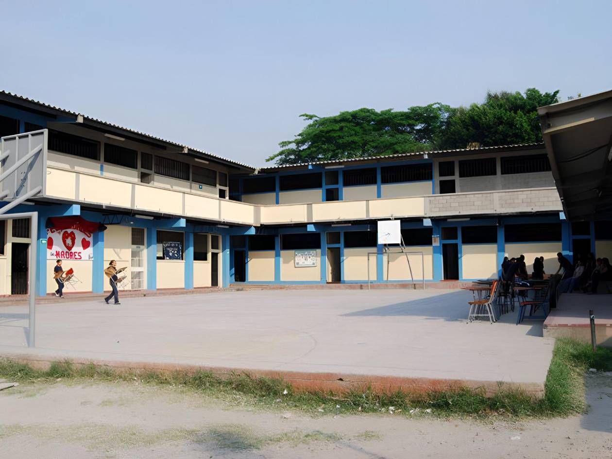 Estudiante apuñala con cuchillo a compañero en colegio de Tegucigalpa