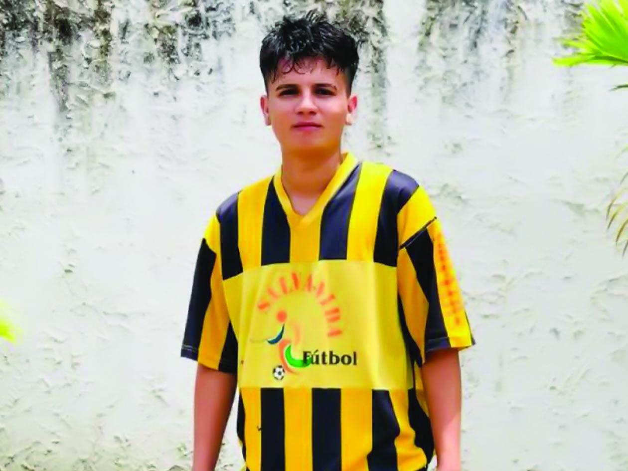 Aficionado muere tras tiroteo a bus cerca de Taulabé