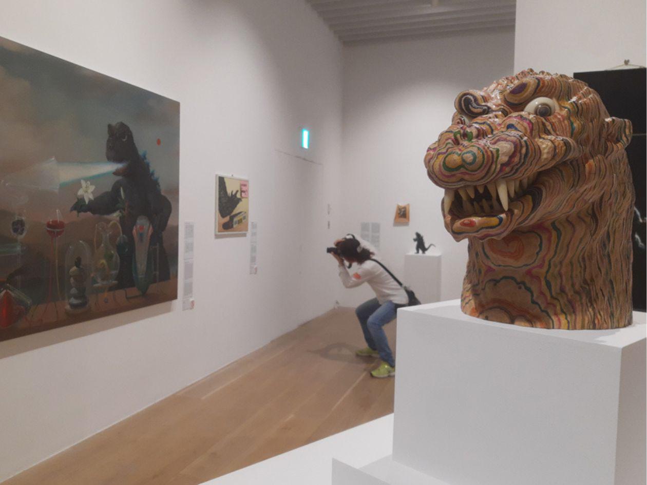 De 'fake news' a juguetes: Godzilla sigue dando fuelle al arte 70 años después