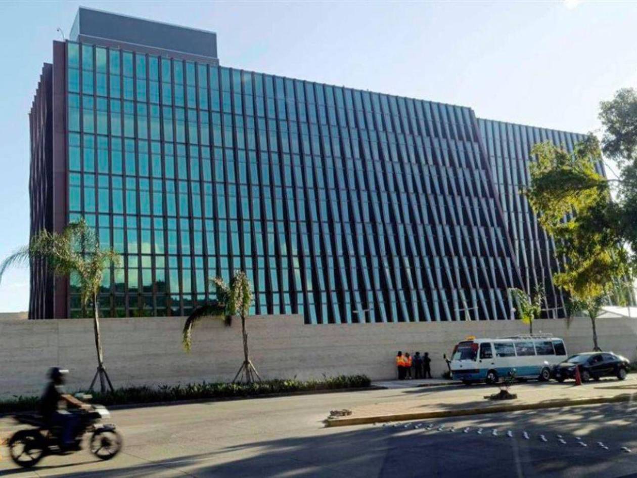 Falso que Embajada de EUA en Honduras suspenderá emisión de visas y citas