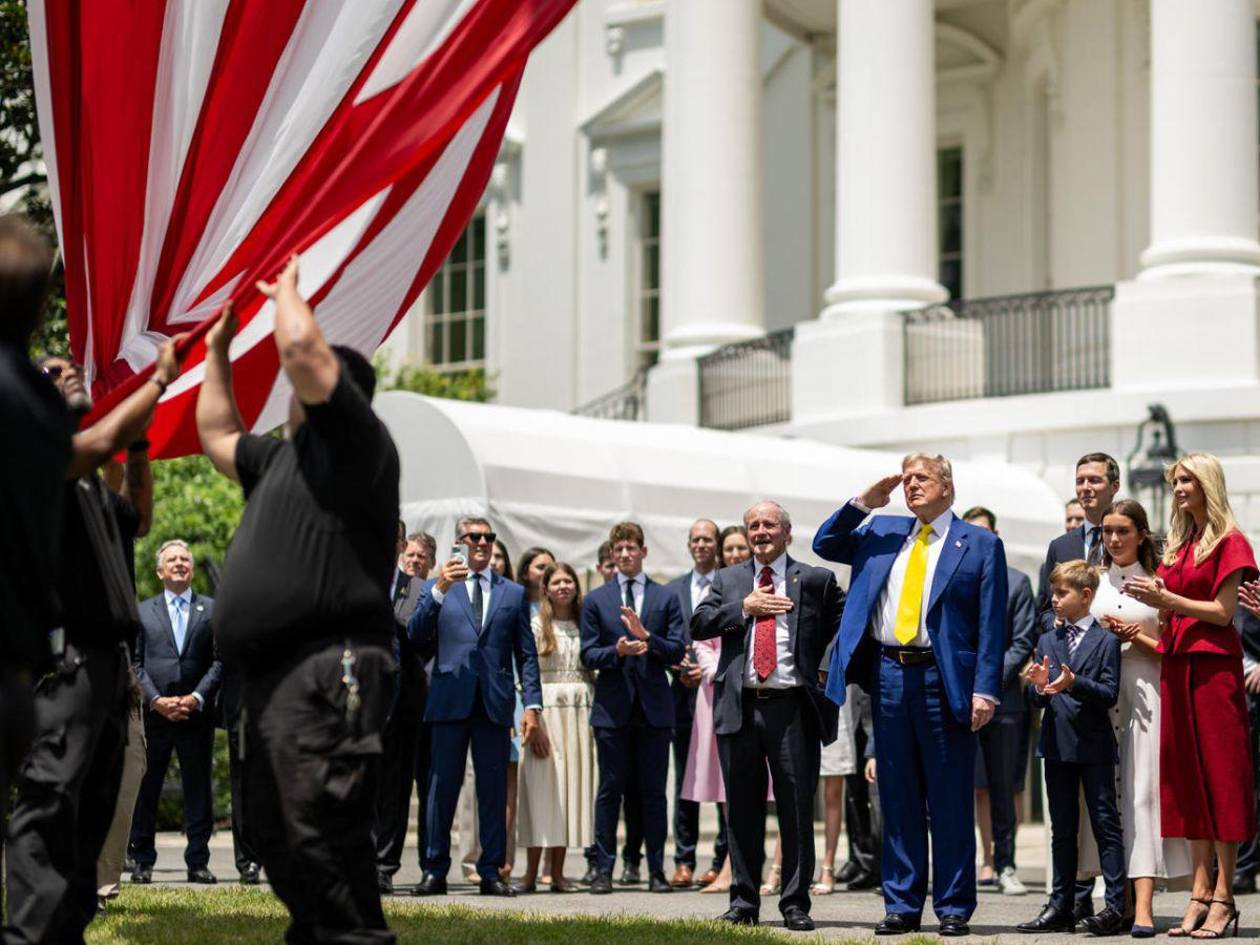 Trump mantiene el suspenso sobre un posible ataque de EEUU a Irán