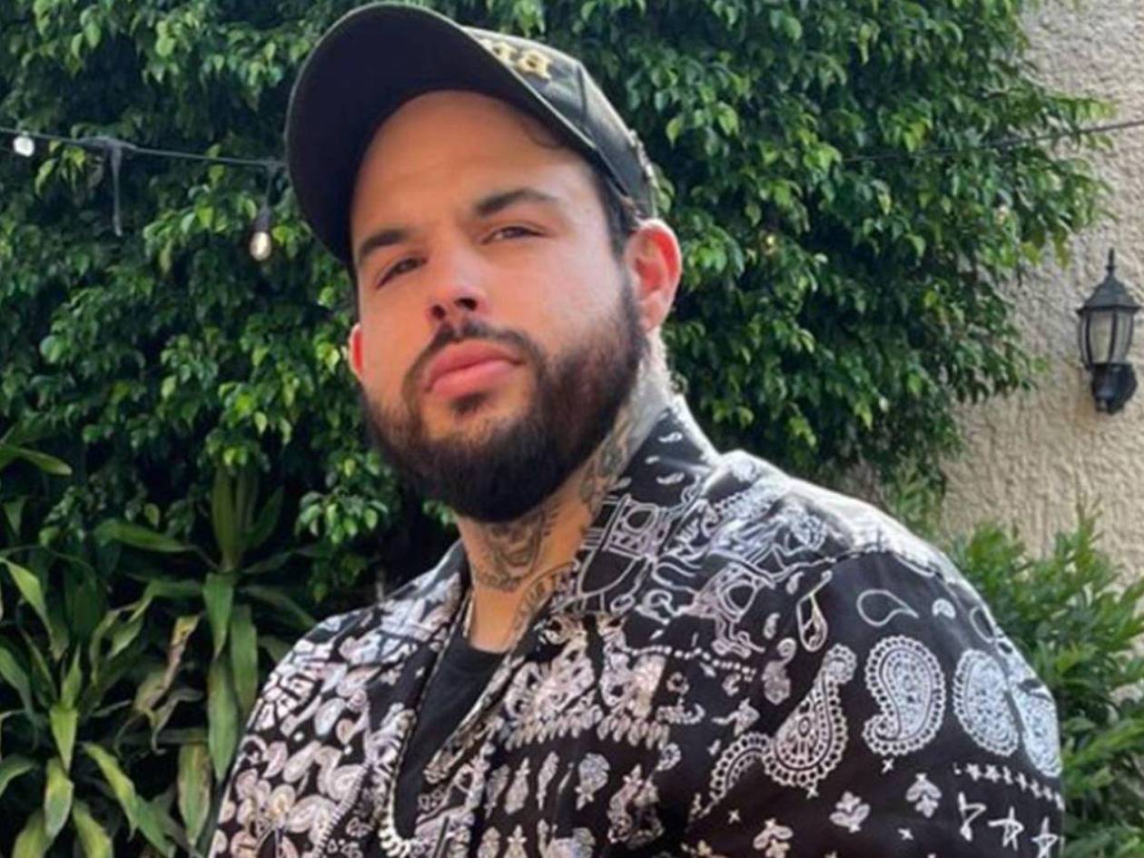 Hijo de Pepe Aguilar pide oraciones para su abuelita: “está intubada”