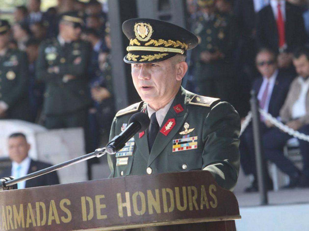 MP toma declaración a Roosevelt Hernández por retraso en entrega de material electoral