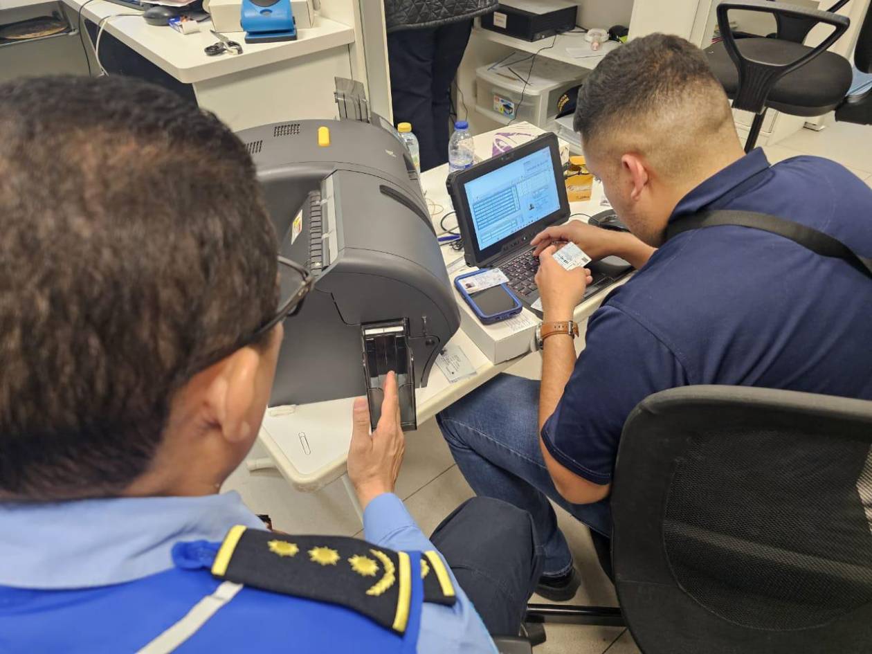 Más de 4,500 licencias de conducir han emitido para hondureños en España