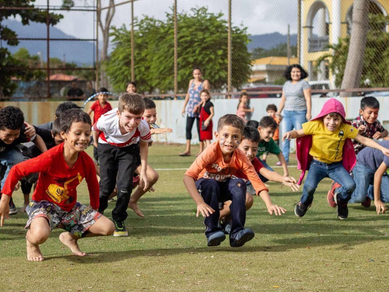 UTH lleva alegría y esperanza a más de 500 Niños de Río Blanco