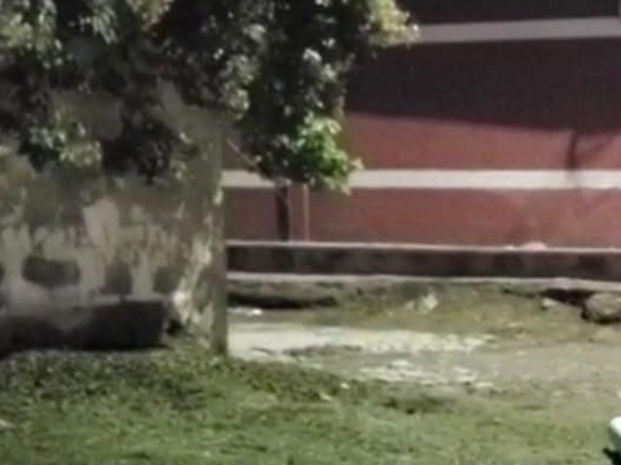 Matan a joven en la Céleo Gonzales y dejan rótulo junto a su cuerpo