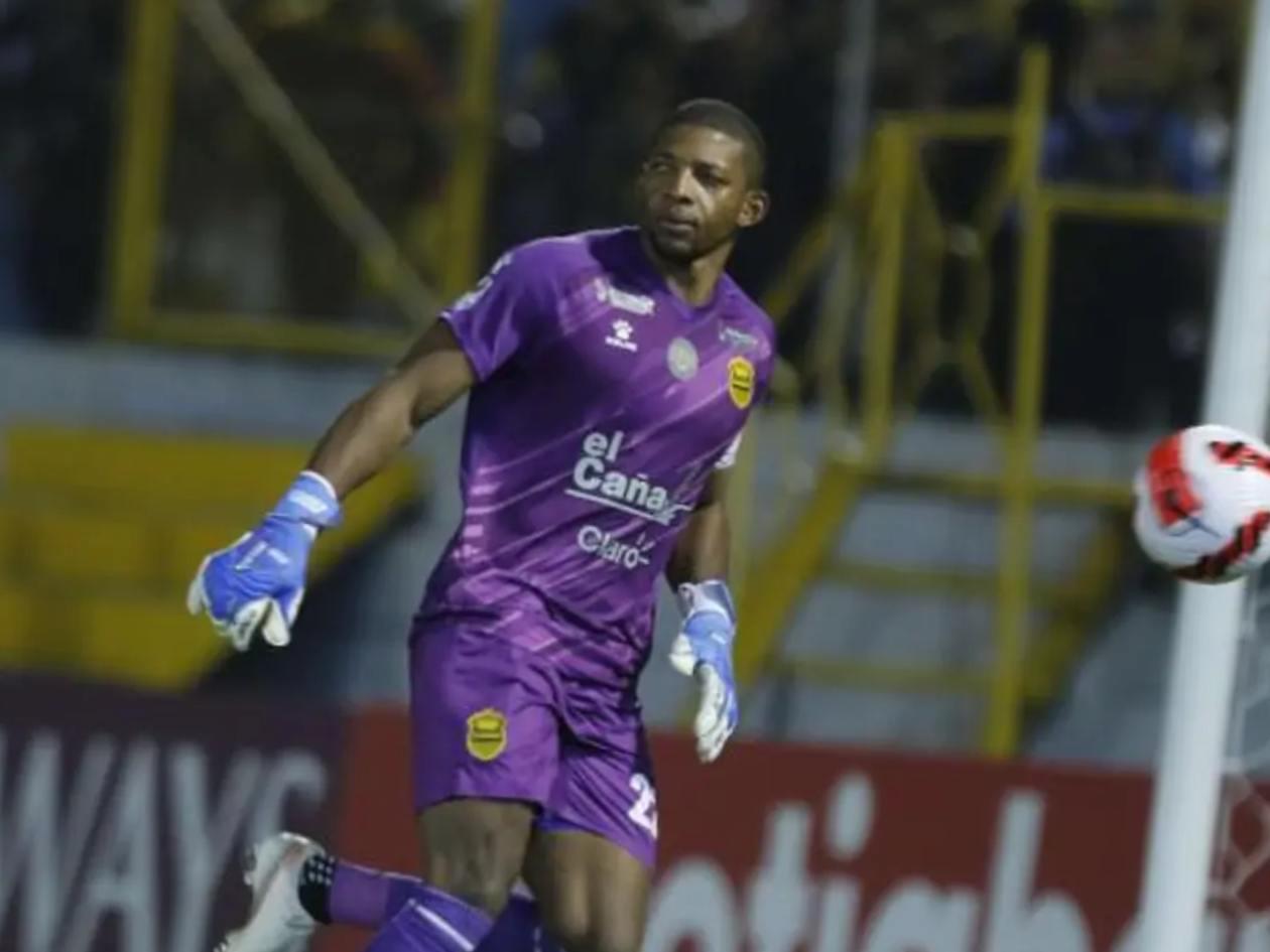 Fue anunciado como titular y luego a la banca: ¿Qué pasó con Buba López?