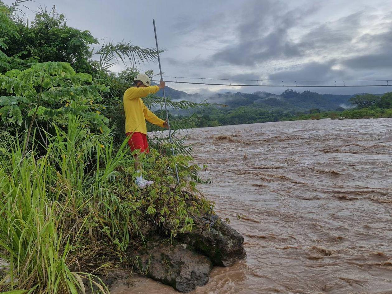 Dos muertos y miles de afectados dejan lluvias en Honduras