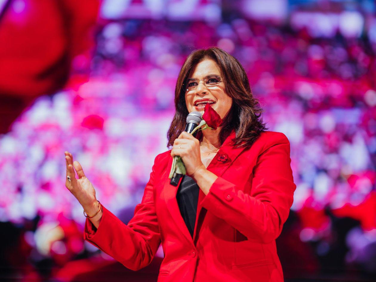 Rixi Moncada cierra campaña en el Distrito Central con críticas al sector empresarial