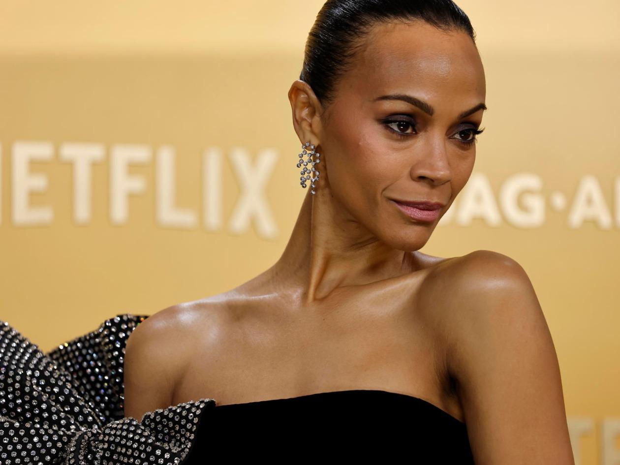 Zoe Saldaña cerca de su primer Óscar bajo la sombra de ‘Emilia Pérez’