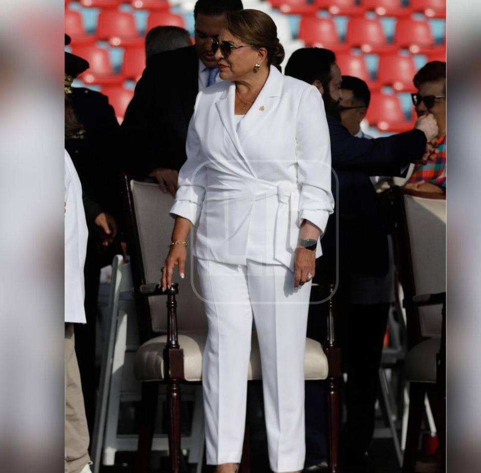 Este fue el atuendo de la presidenta de Honduras en los desfiles 2025.