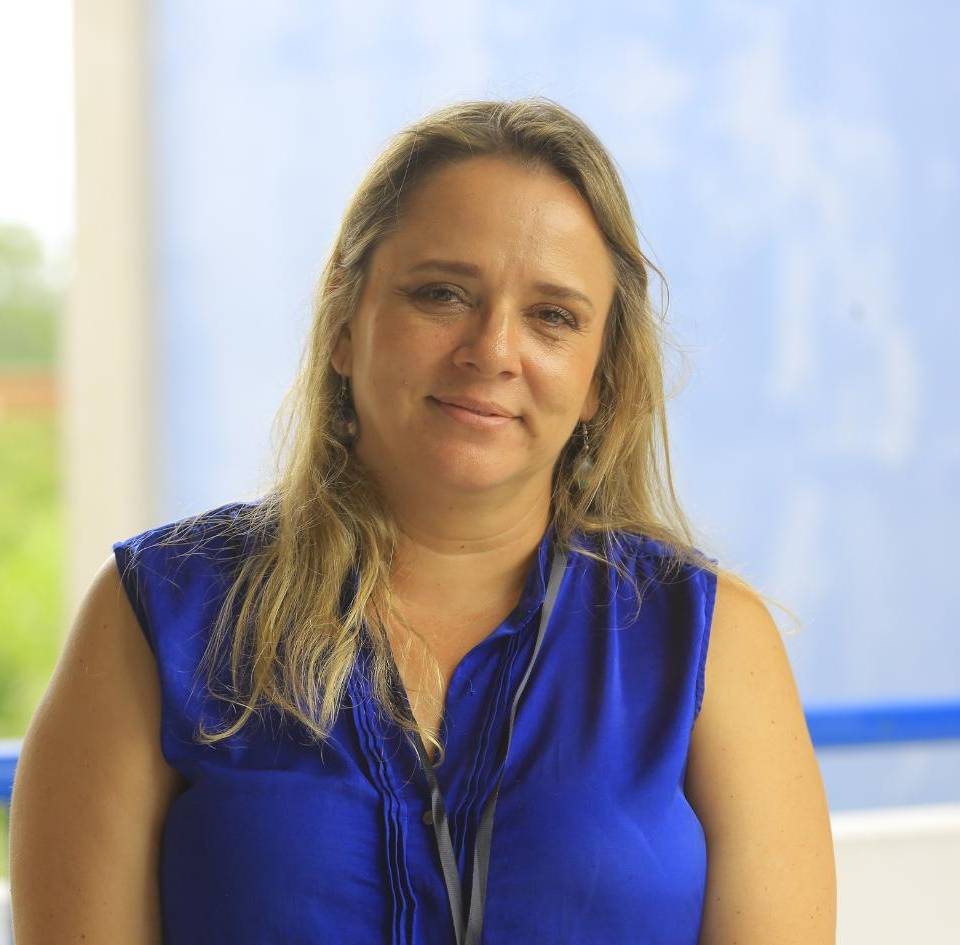 Claudia Lardizábal representante del equipo de trabajo de investigacion de la UNAH campus cortes